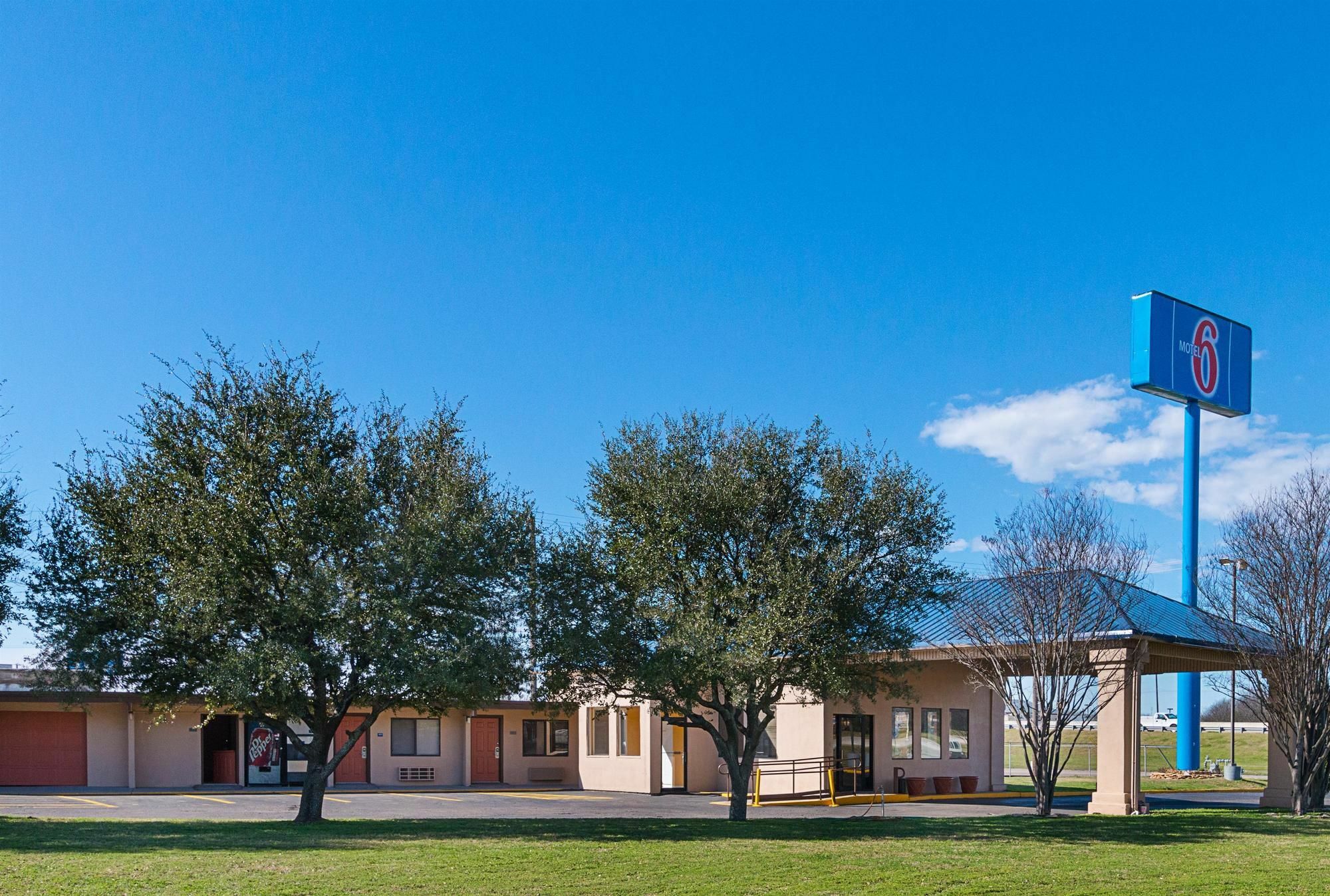 Motel 6-Waco, Tx Εξωτερικό φωτογραφία